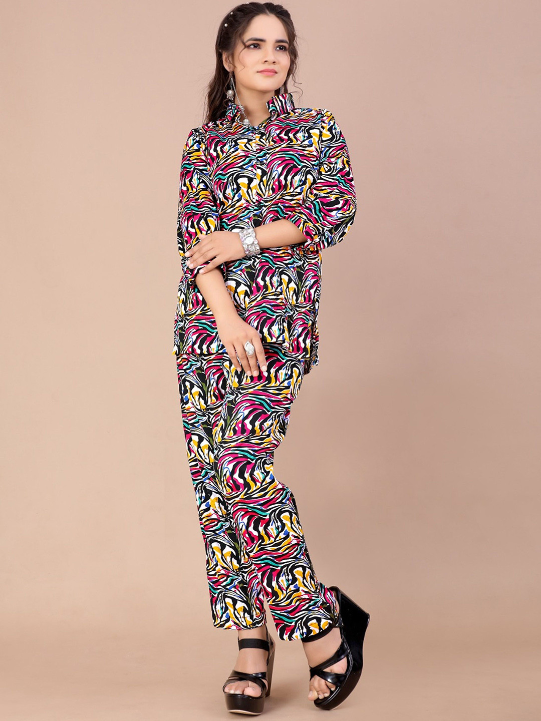 RUNAYA NX Printed Shirt Collar Top With Trouser