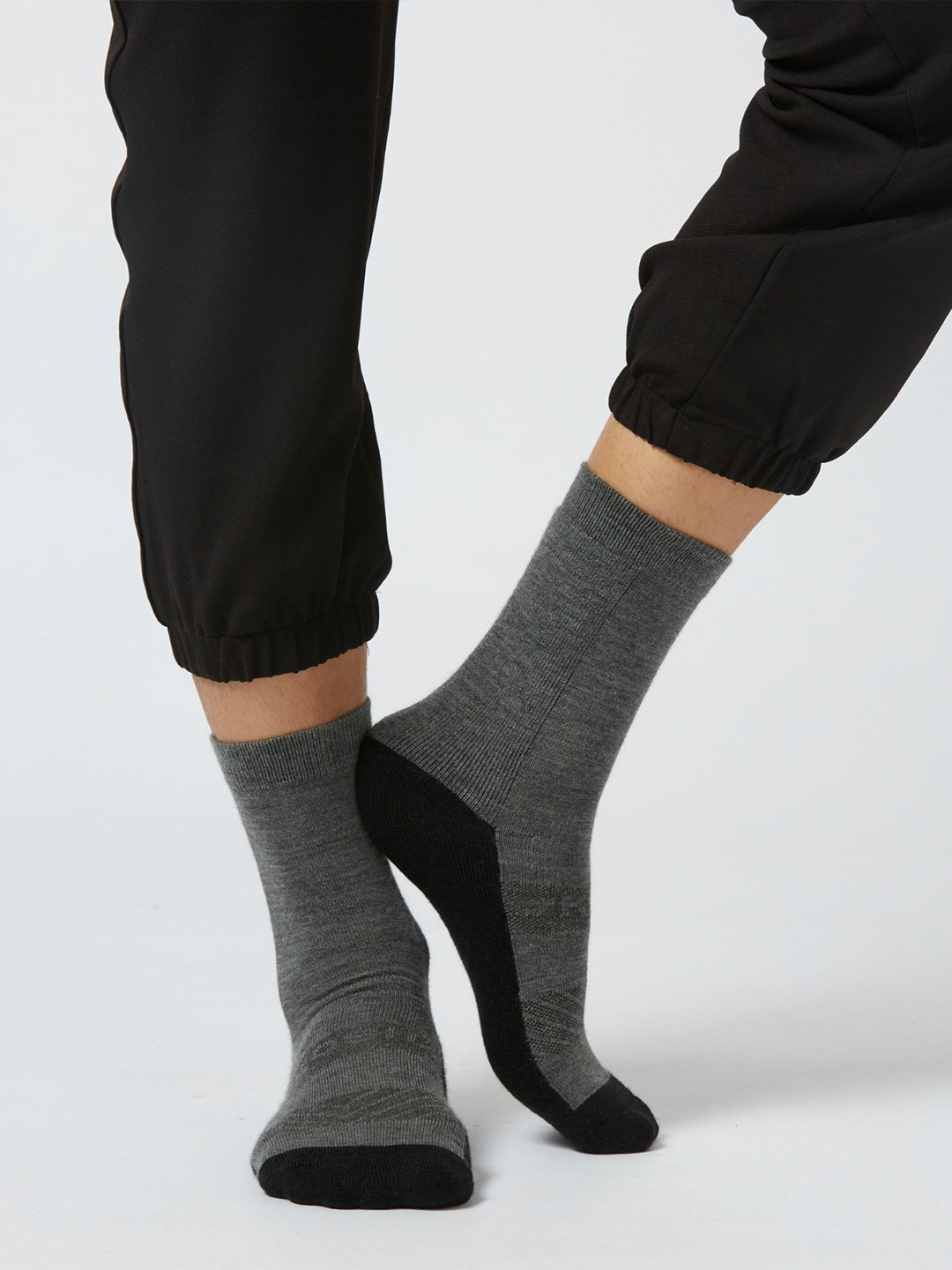 Kosha Men Dark Grey & Black Merino Wool Crew Length Technical Socks