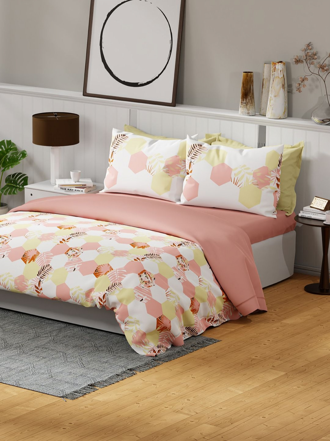 United Colors of Benetton Peach Floral Cotton Skin-Friendly 144 TC Queen Bedsheet with 2 Pillow Covers-100 x 108 inches