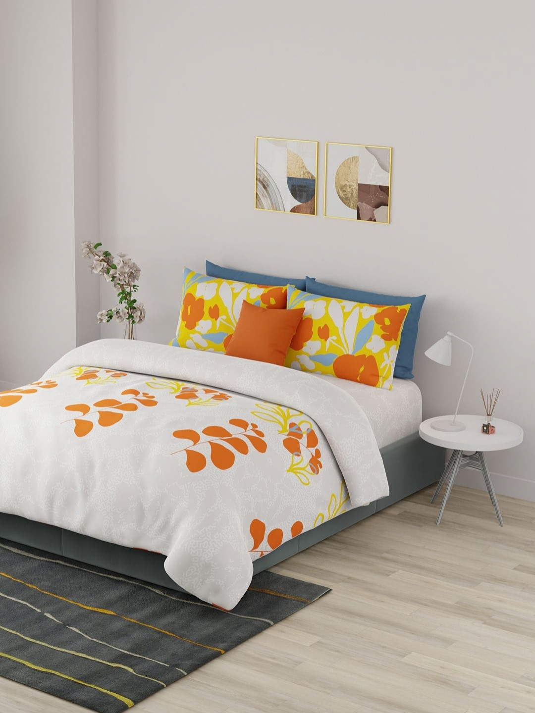 United Colors of Benetton Orange & White Floral 210 TC King Bedsheet with 2 Pillow Covers