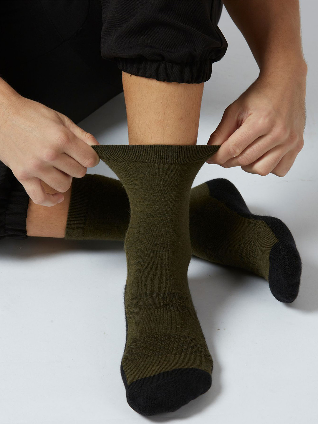 Kosha Men Olive & Black Merino Wool Crew Length Technical Socks