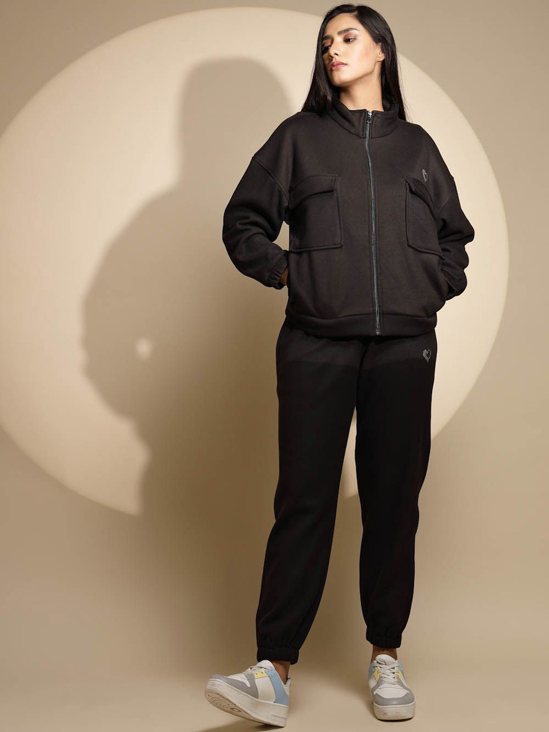 Global Republic Mock Collar Long Sleeves Sweatshirt With Jogger With Top