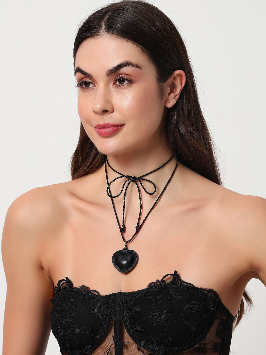 Beau Design Necklace