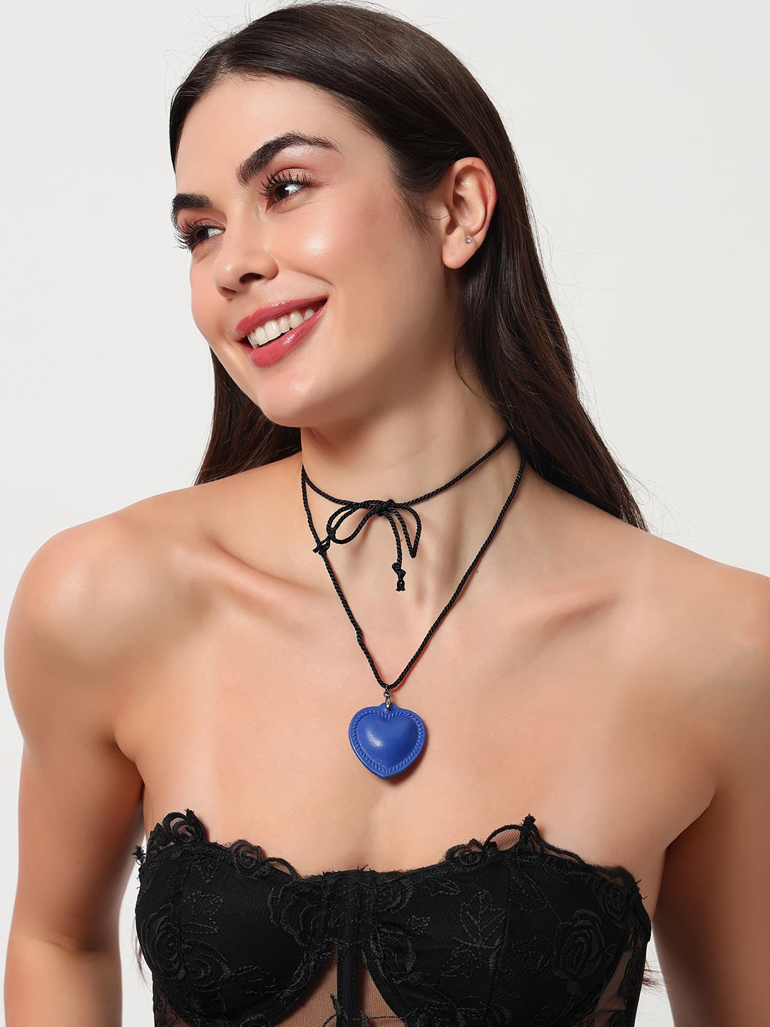 Beau Design Necklace
