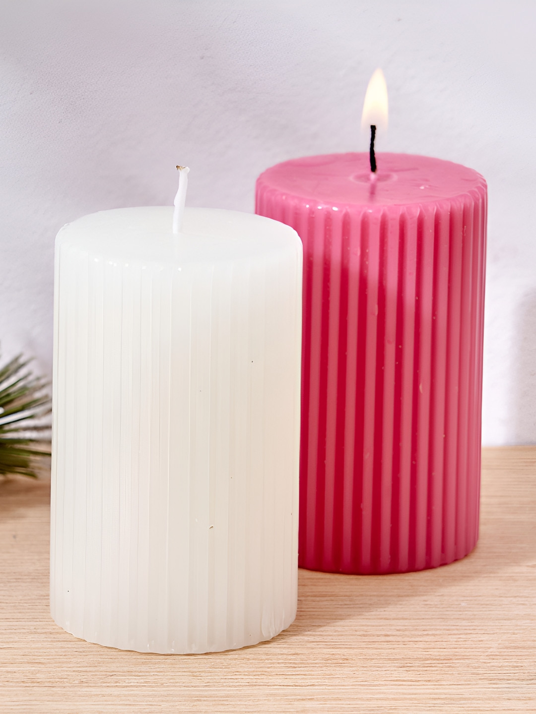 Home Centre Ribbed Alisa 2Pcs 1 Wick Vanila & Oudh Solid Geometric Regular Pillar Candles