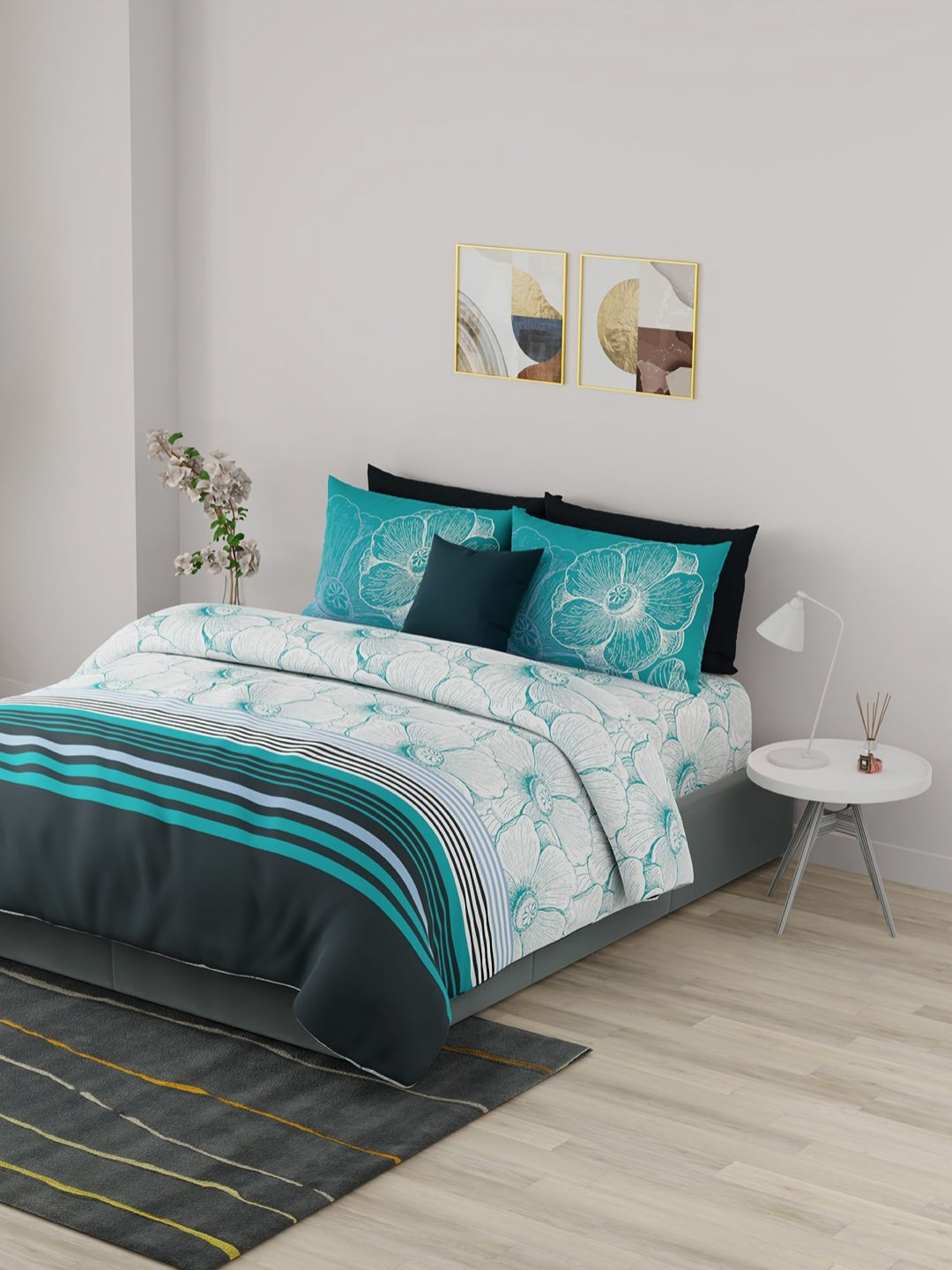 United Colors of Benetton Teal & White Floral 210 TC King Bedsheet with 2 Pillow Covers