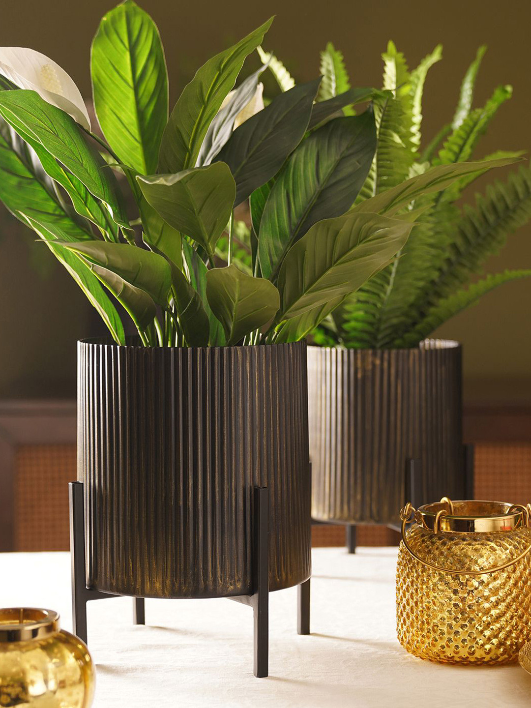 Pure Home and Living Brown & Black Textured Metal Planter With Stand