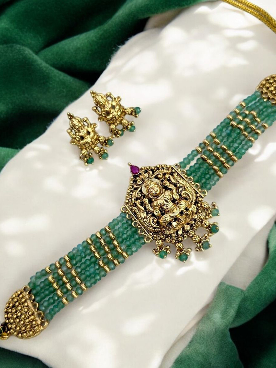 Pihtara Jewels Gold-Plated Temple Design & Beaded Jewellery Set