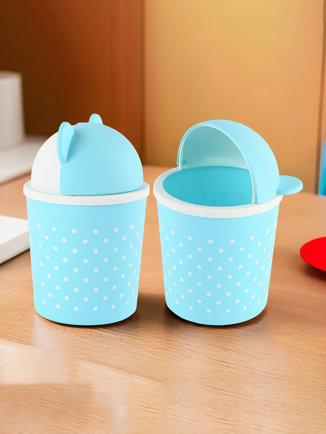 Kuber Industries Blue and White 2 Pieces Table Dustbins 1L