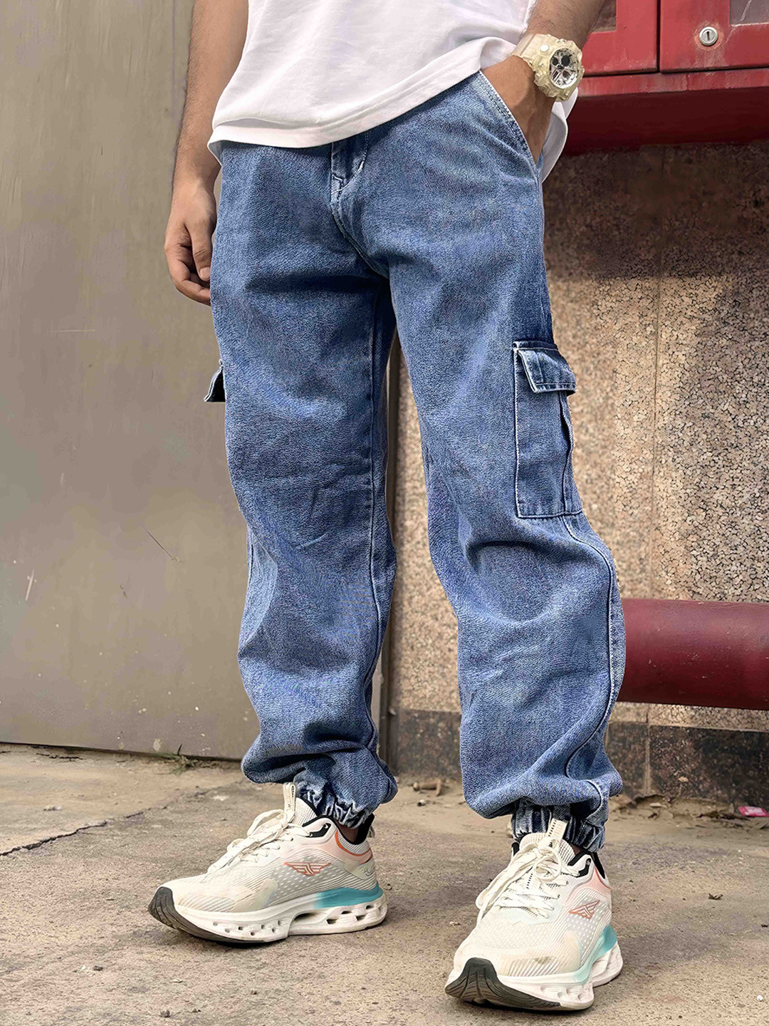 styzon Men Loose Relaxed Fit Low Distress Heavy Fade Jeans