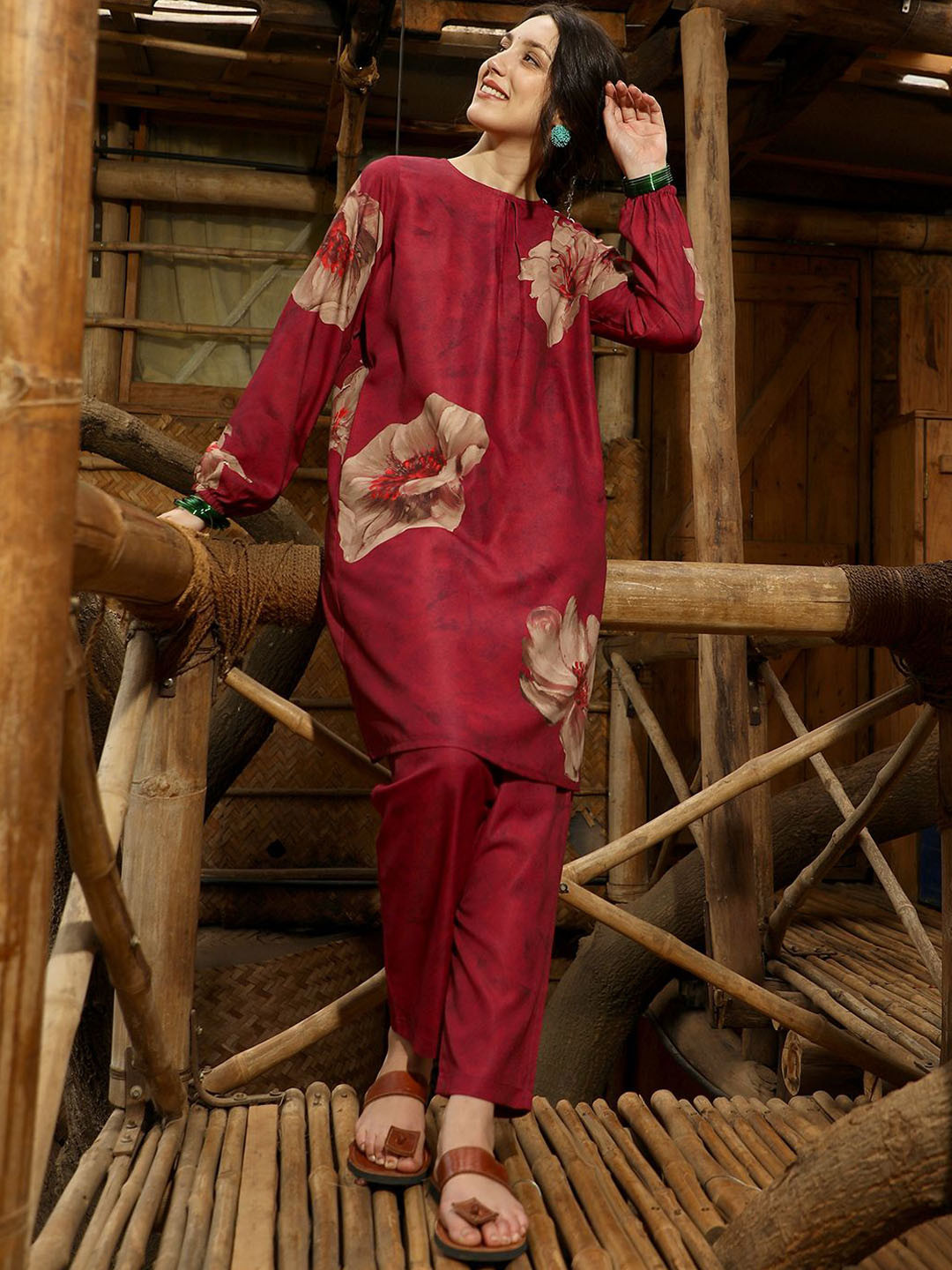 QISSA Floral Printed Stright Kurta with Trousers