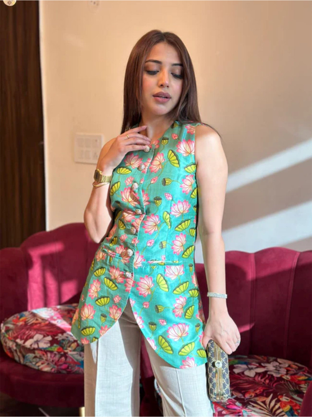 StyleAsh Women Floral Printed Round Neck Sleeveless Shirt style Longline Top