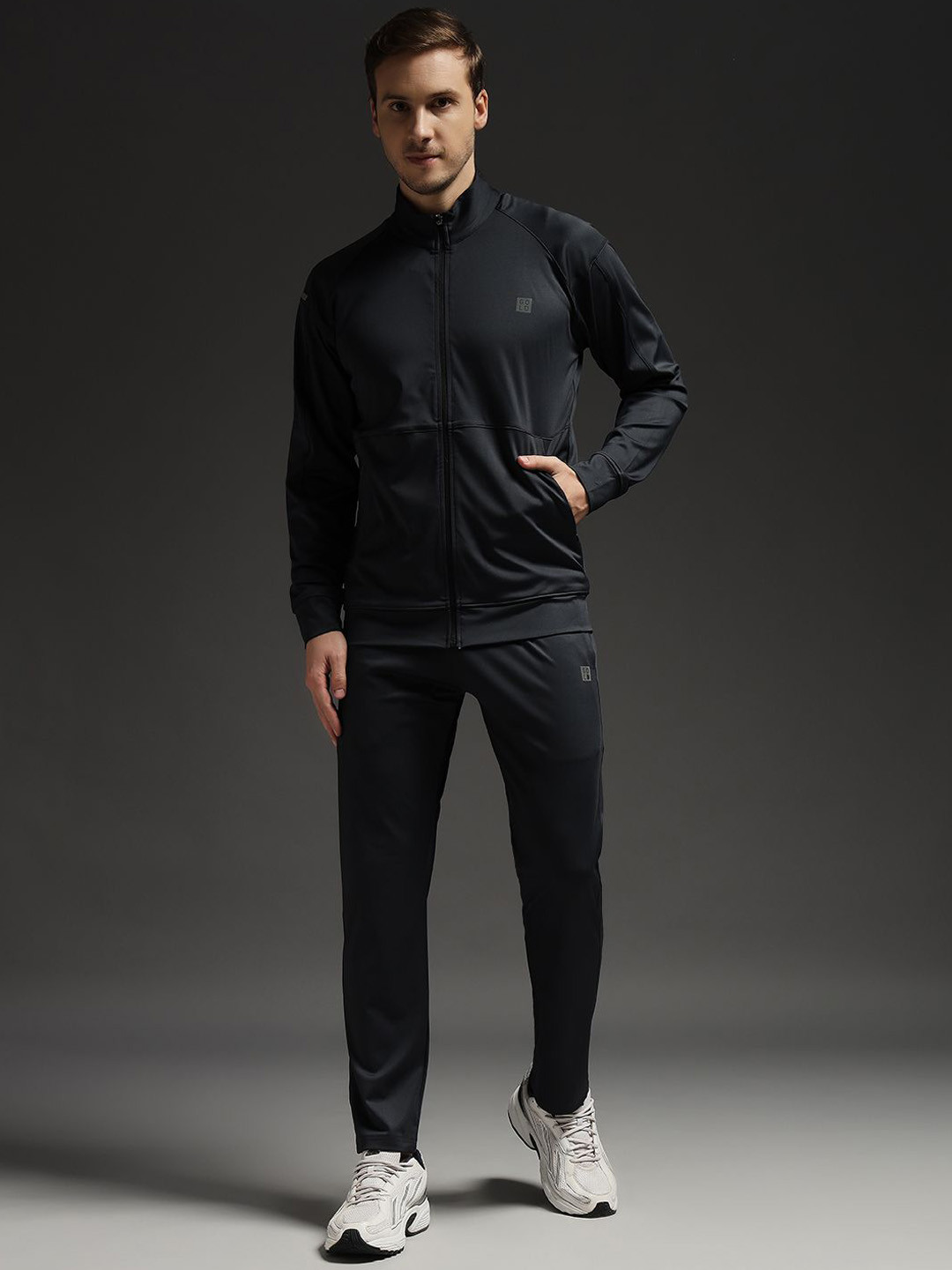 FCK GOLD Men Mock Collar Mid-Rise Track Pants