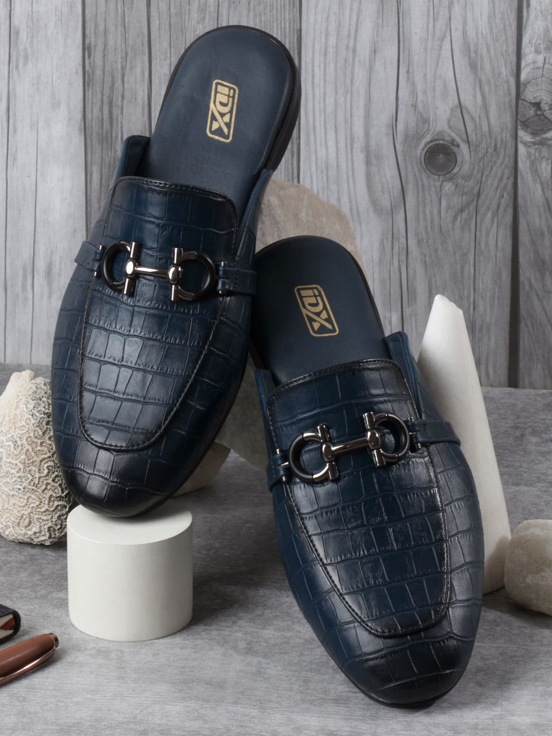 ID Men Textured Formal Loafer Shoes