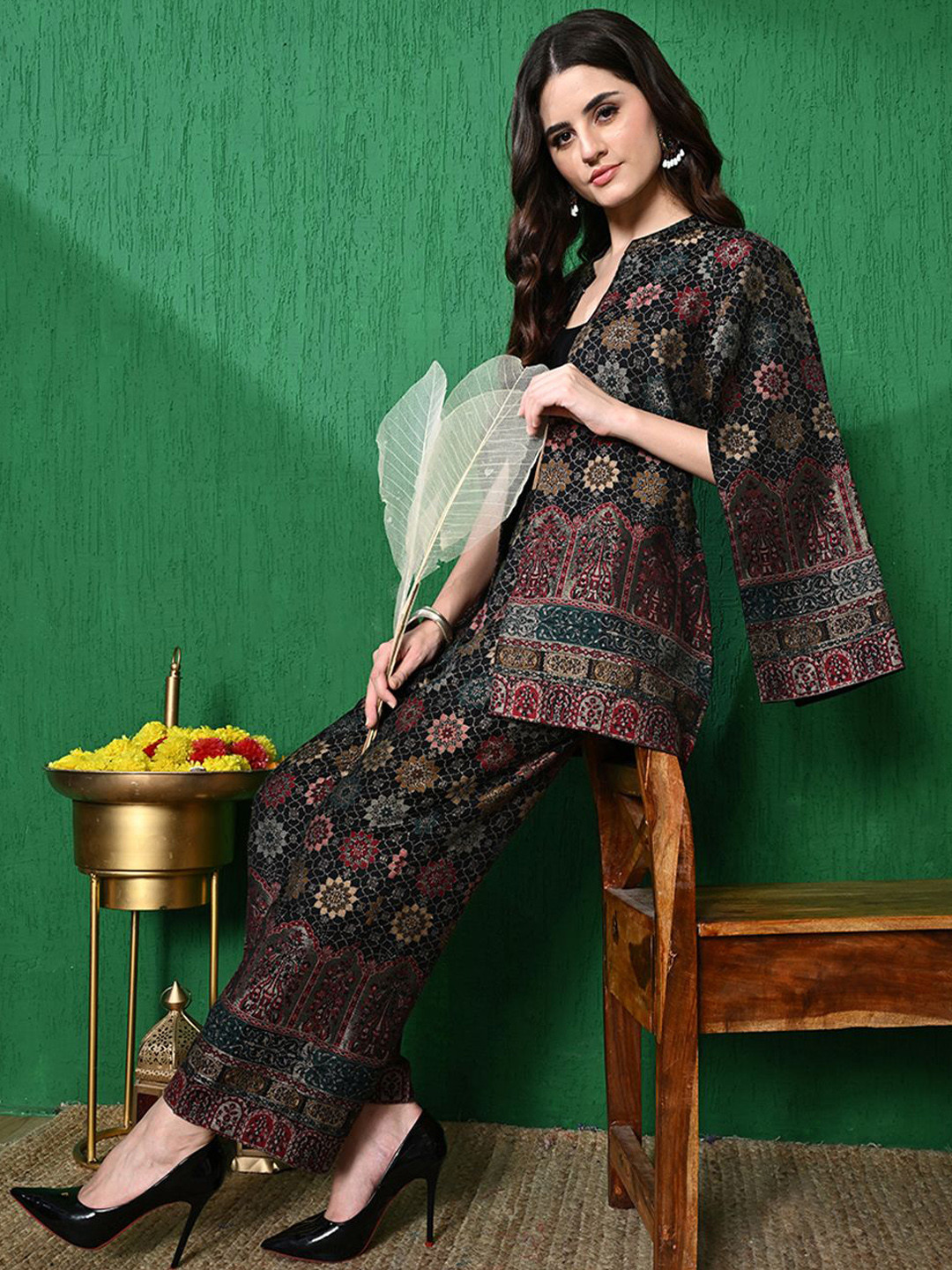 Sangria Floral Woven Design Mandarin Collar Winter Pashmina Tunic With Trousers