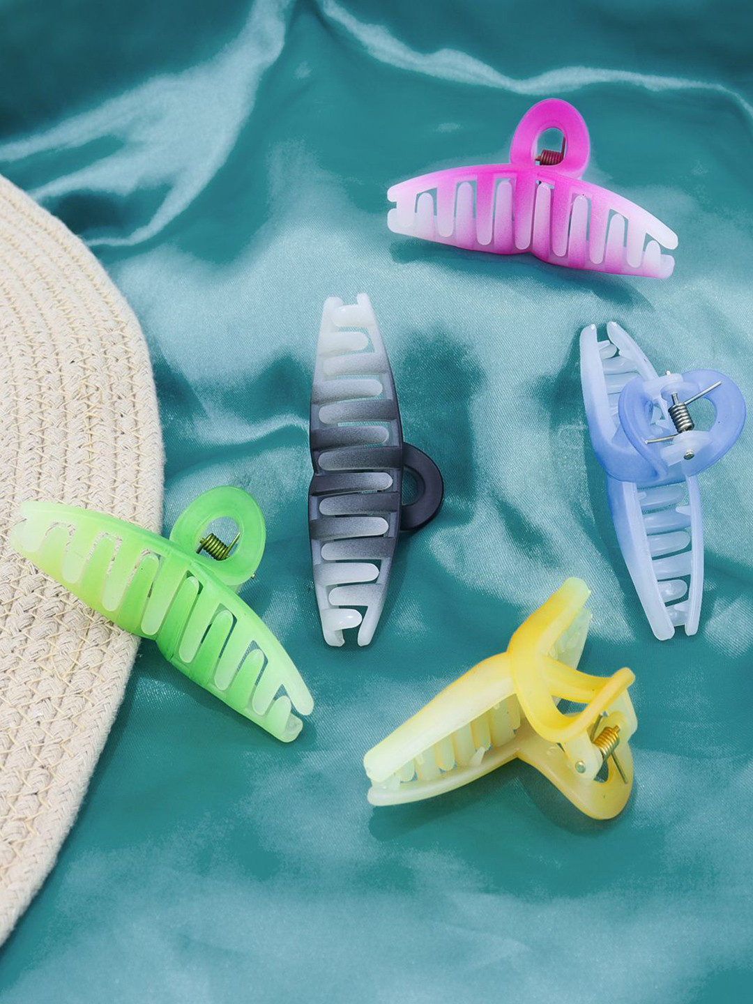 VAGHBHATT Women Pack Of 5 Hair Claw Strong Hold Nonslip Plastic Hair Clips