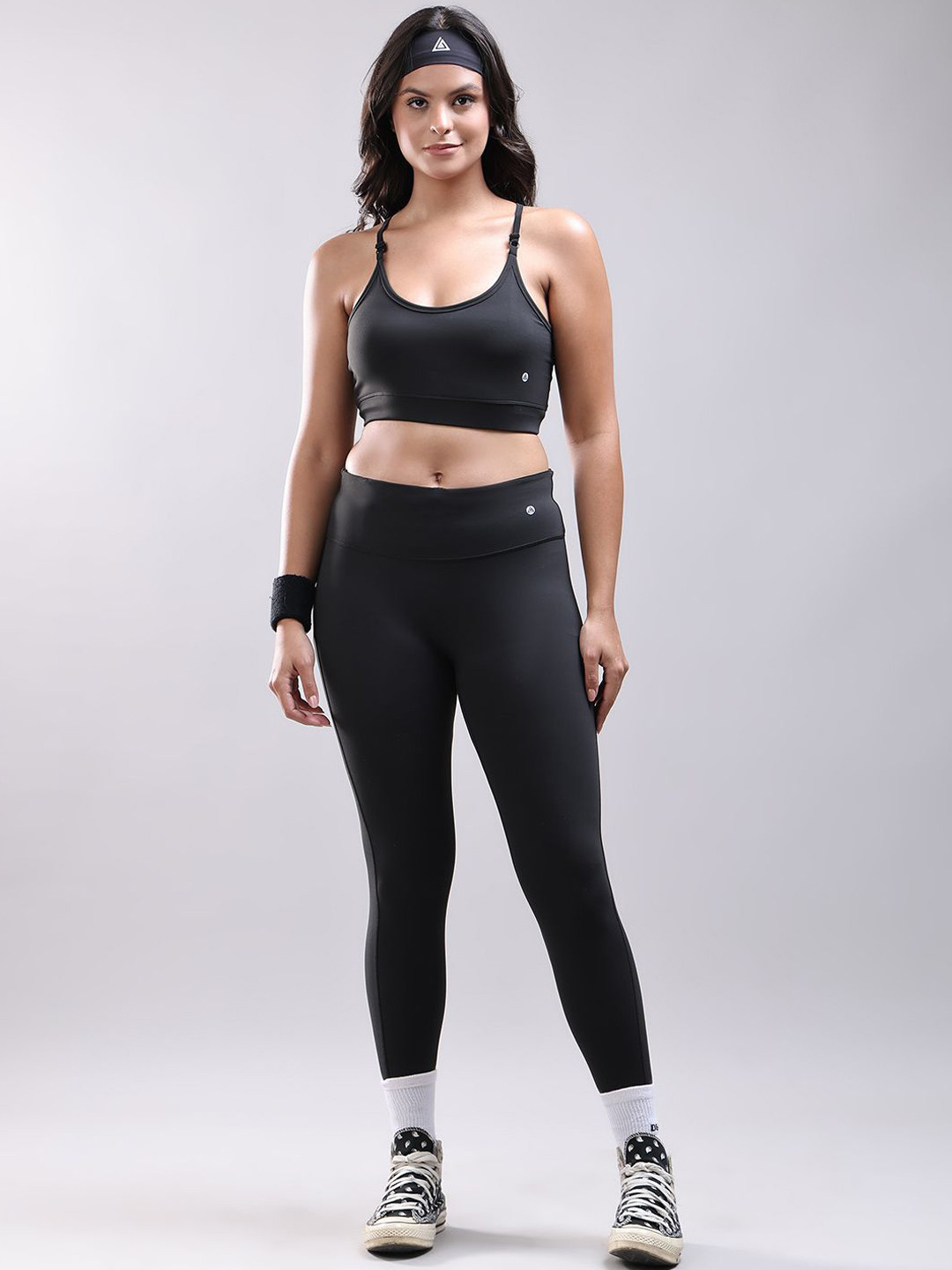 Aesthetic Bodies Shoulder Straps Top With Leggings
