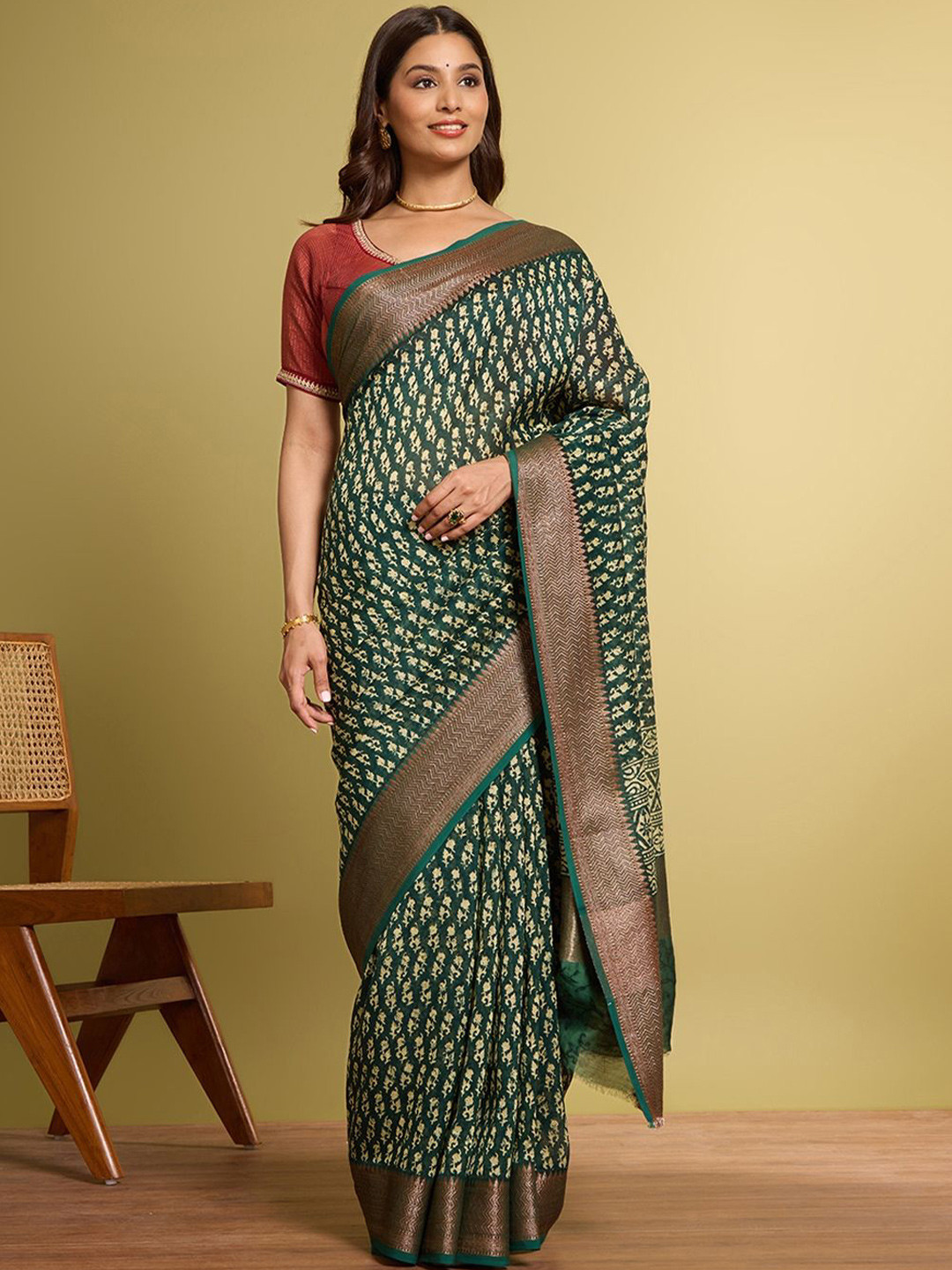 Taneira Dabu Printed Zari Saree