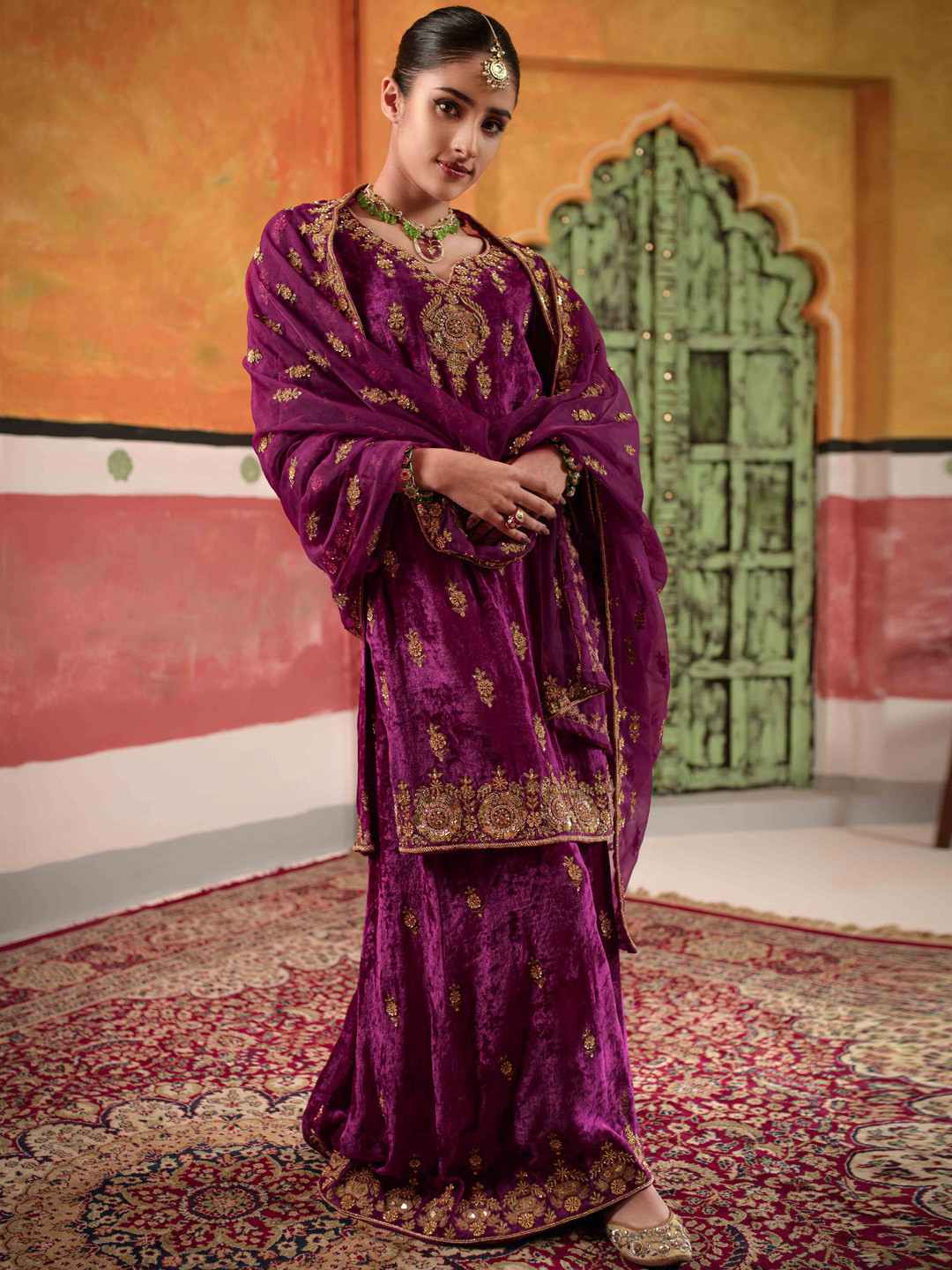 The Front Row Floral Embroidered Regular Mirror Work Velvet Kurta & Palazzo With Dupatta