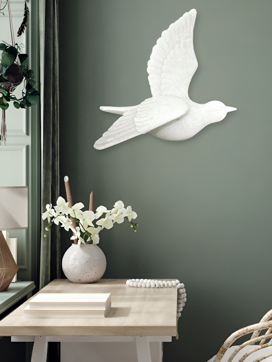 Aura White Resin Matte Living Room Medium Showpiece - 9.4 Inches