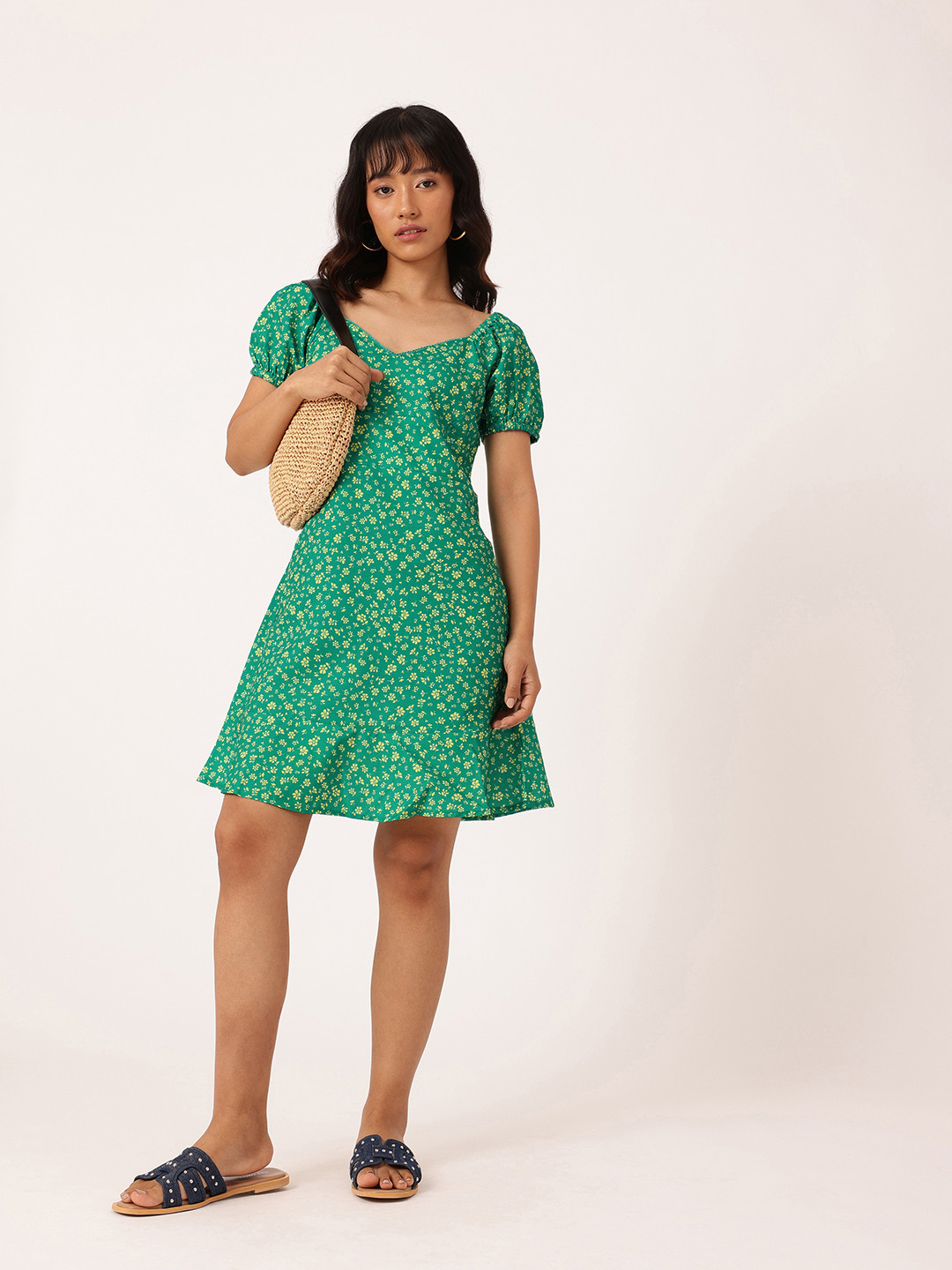 DressBerry Heart Neck Puff Sleeves A-Line Dress
