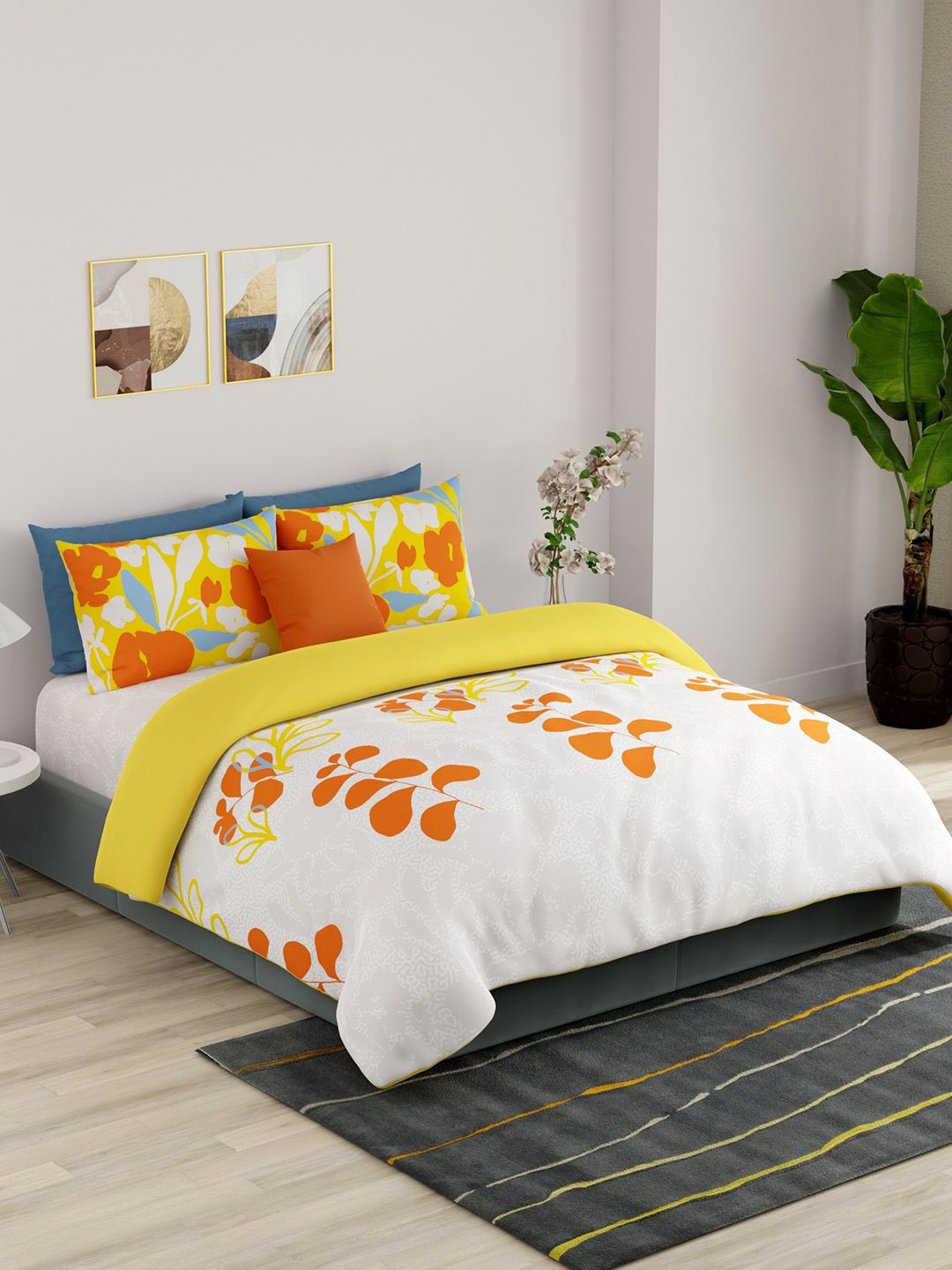 United Colors of Benetton White & Red Printed Cotton Extra Large Bedding Set