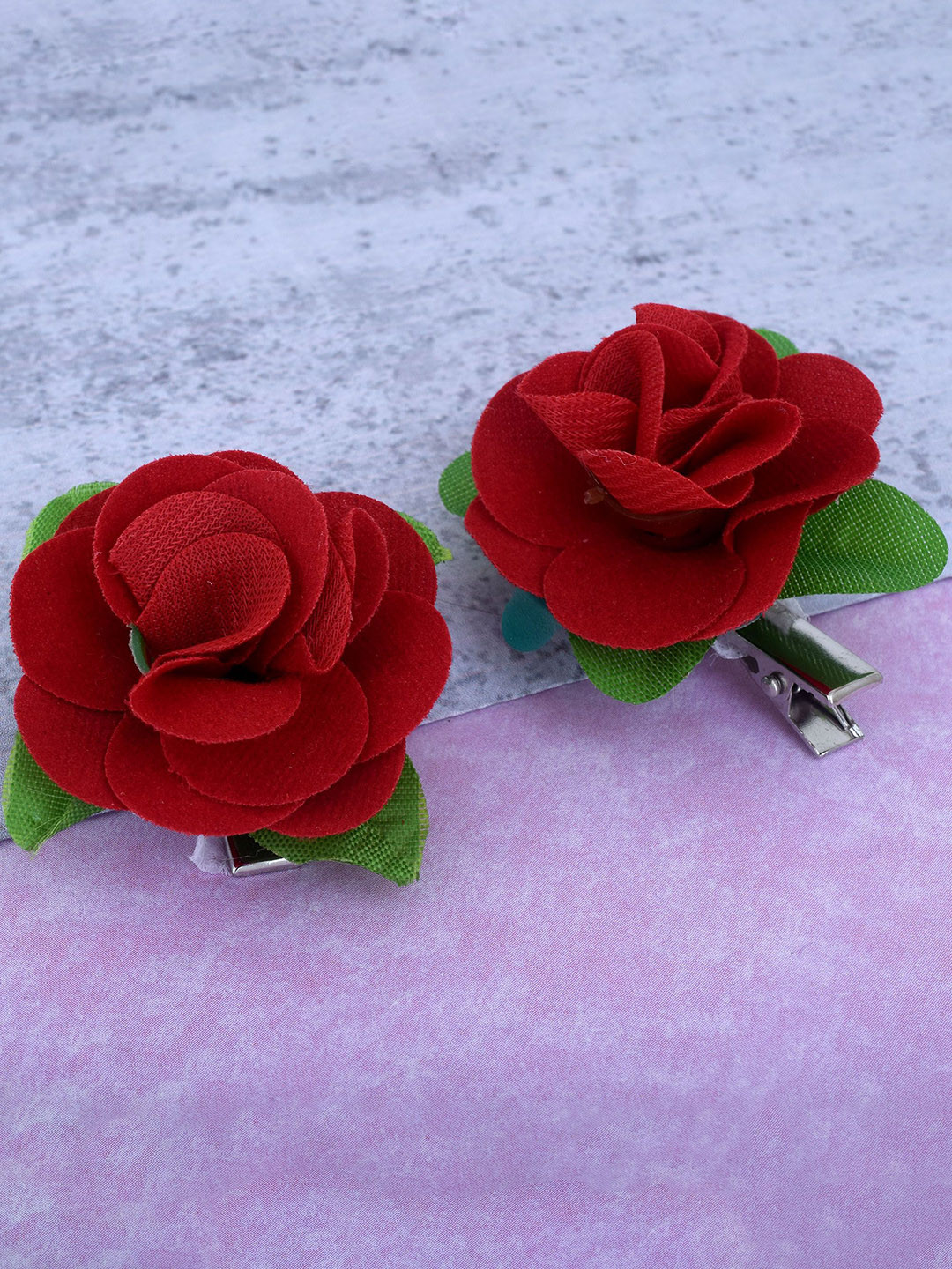 MEMOIR Set of 2 Rose Design Alligator Hair Clips