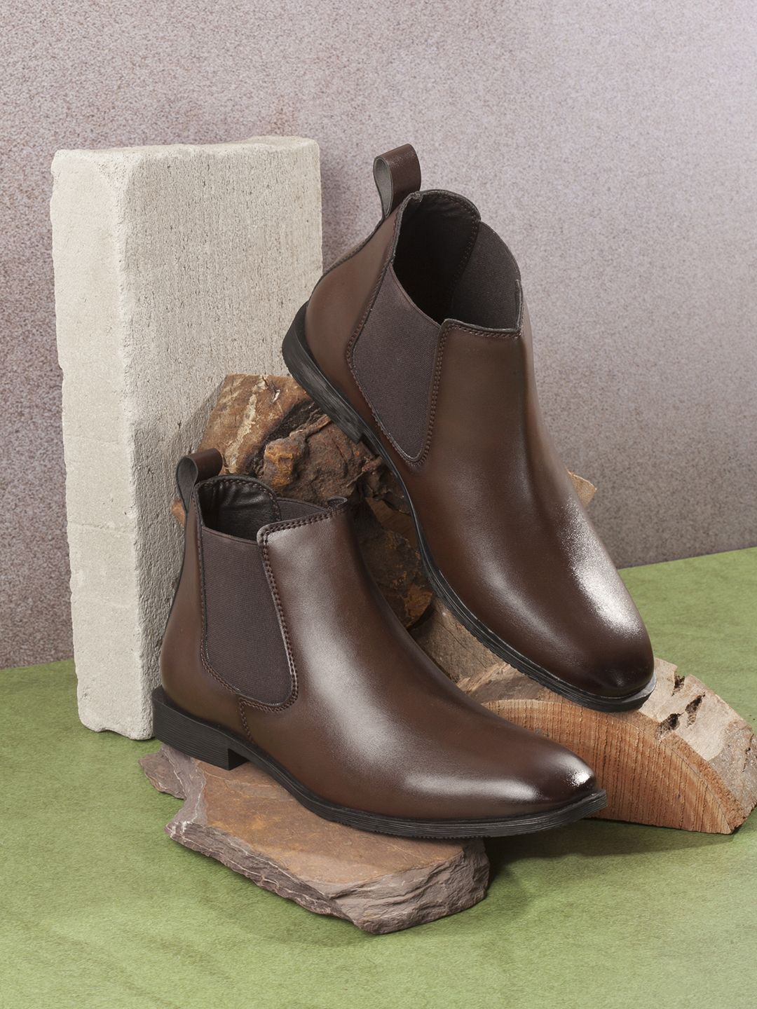 ID Men Block-Heeled Round Toe Slip-On Chelsea Casual Boots