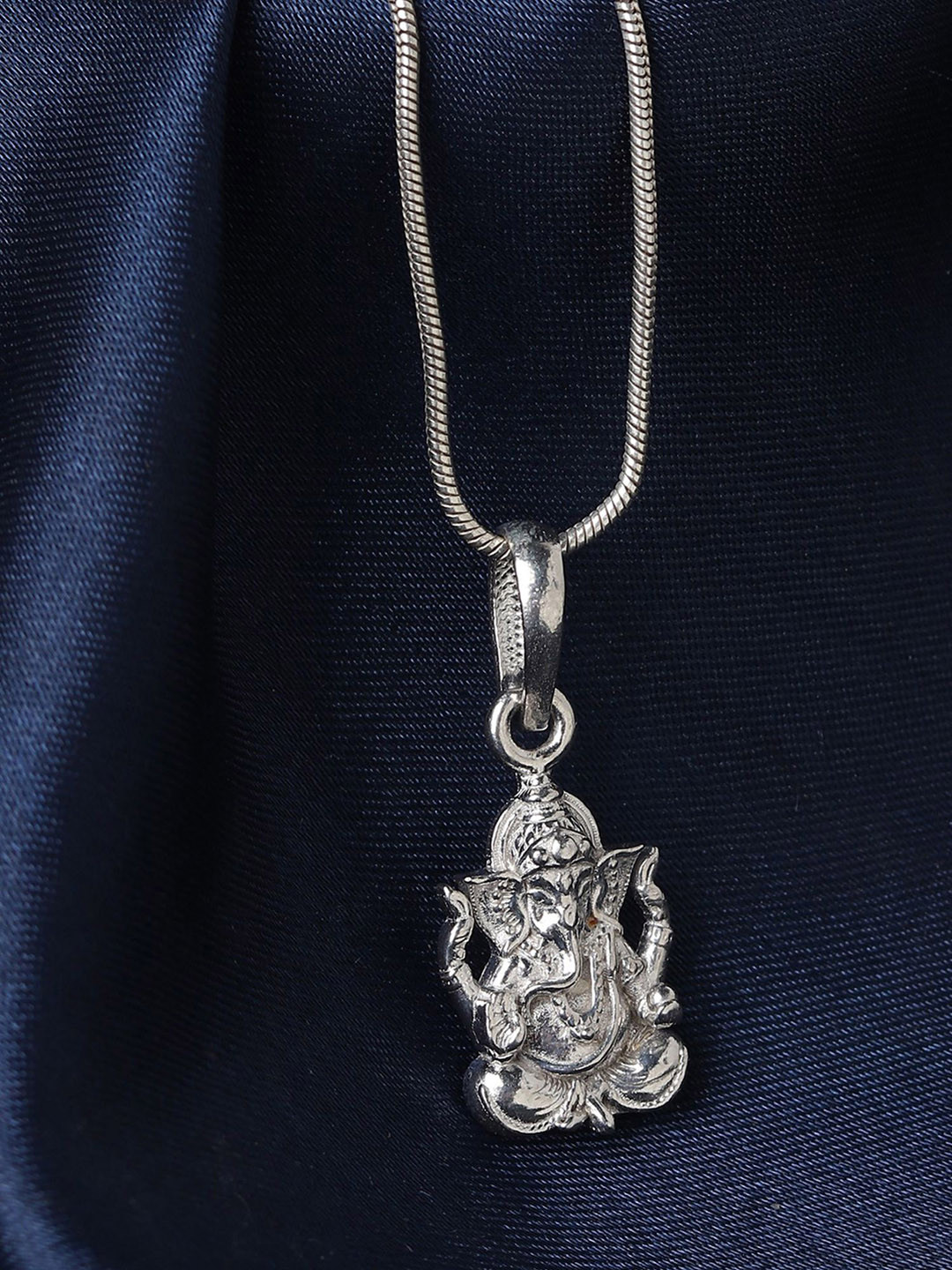 AKSHAT SAPPHIRE Unisex Silver Sitting Posture Ganesh Pendant