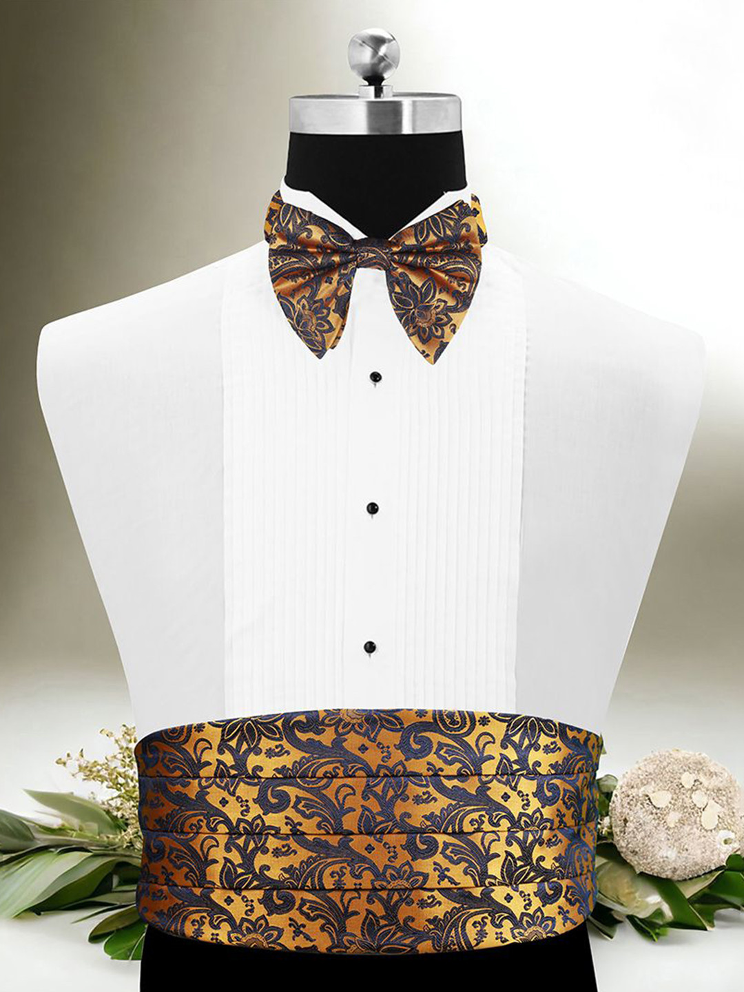 Peluche The Woodlot Copse Golden Solid Cummerbund Bow Tie & Pocket Square Set