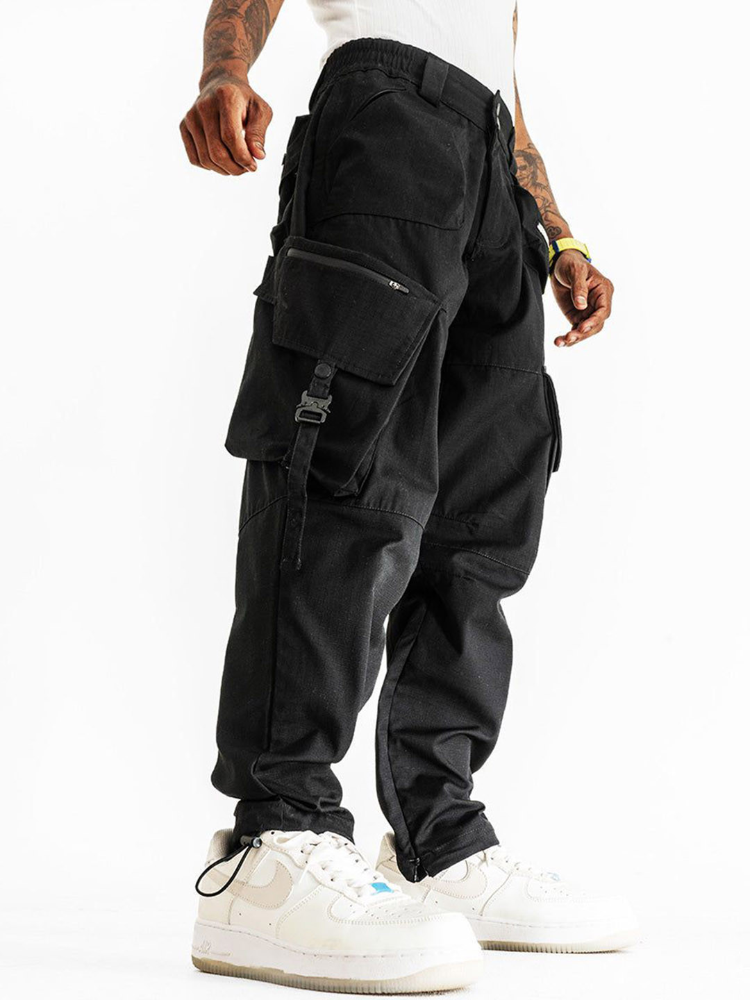 Urban Monkey Men Relaxed Fit Mid- Rise Cotton Cargo Trouser