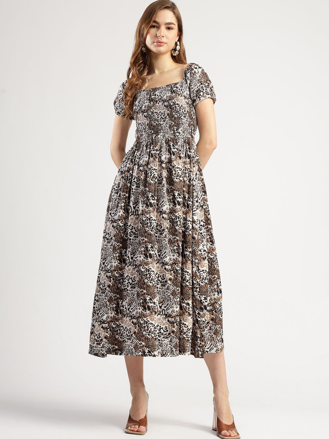 T TRYON ULTIMATE Printed Square Neck Short Sleeves Smocked Fit & Flare Midi Dress