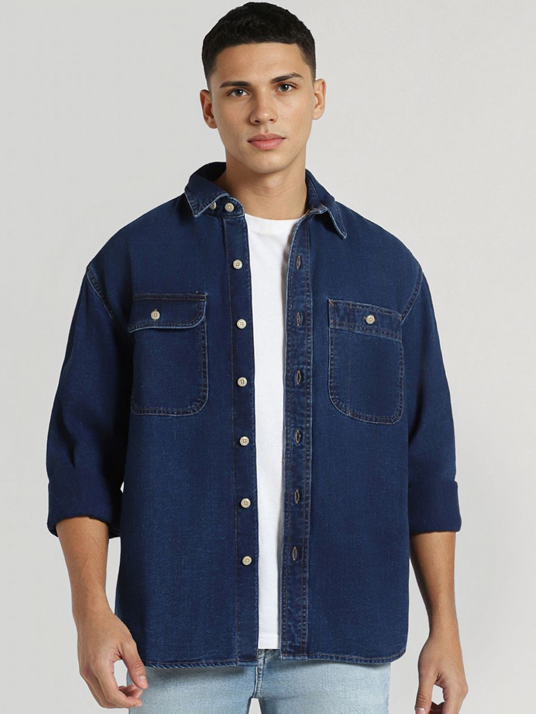 AMERICAN EAGLE OUTFITTERS Men Washed Denim Jacket with Embroidered