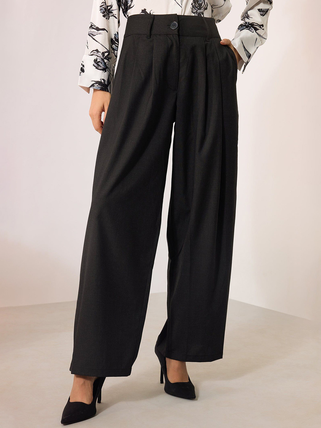 Virgio Women Poly Fabric Full Length Solid Trouser