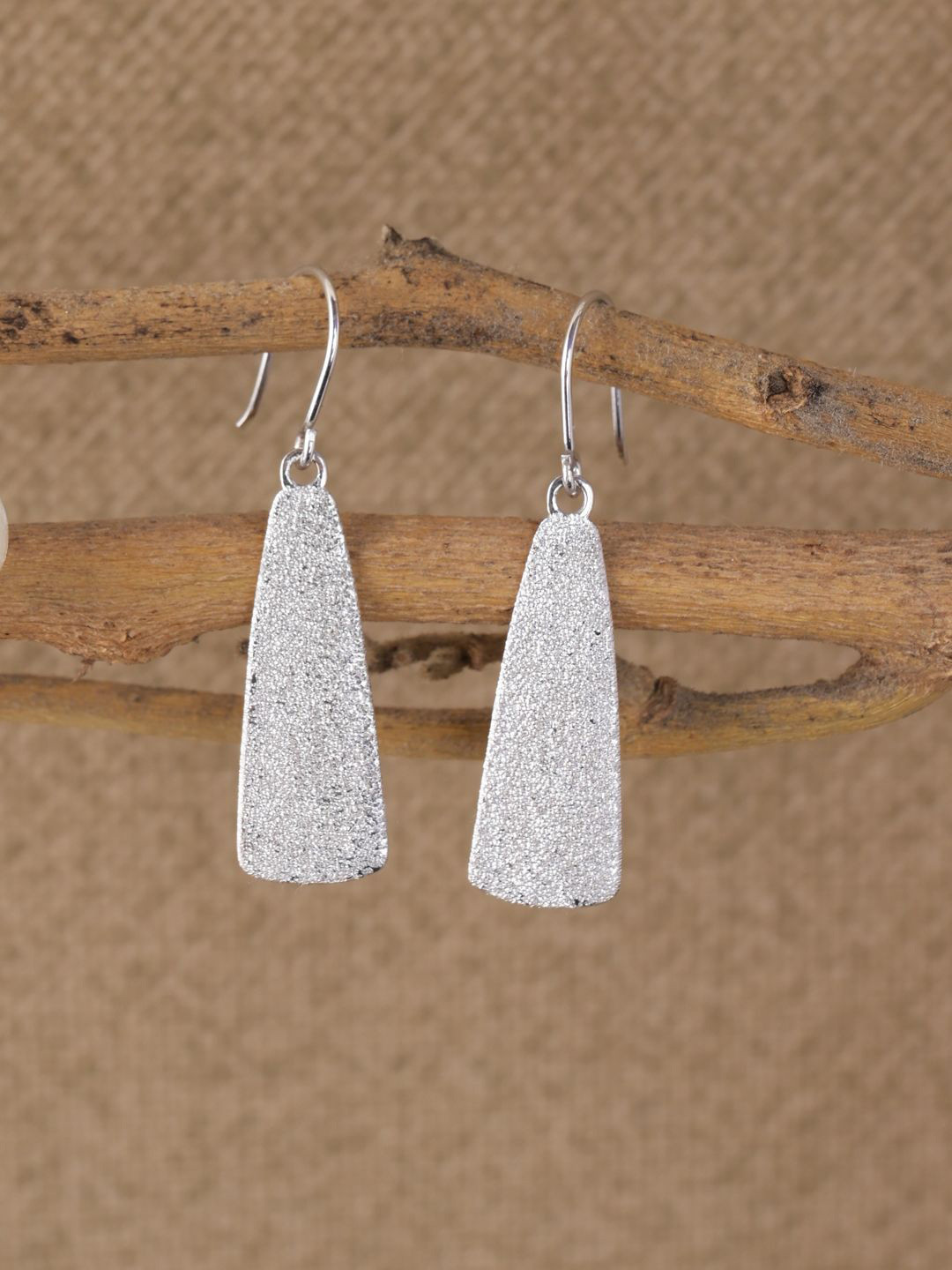 Clara 925 Sterling Silver Rhodium-Plated Classic Evie Crystal Finsih Drop Earrings