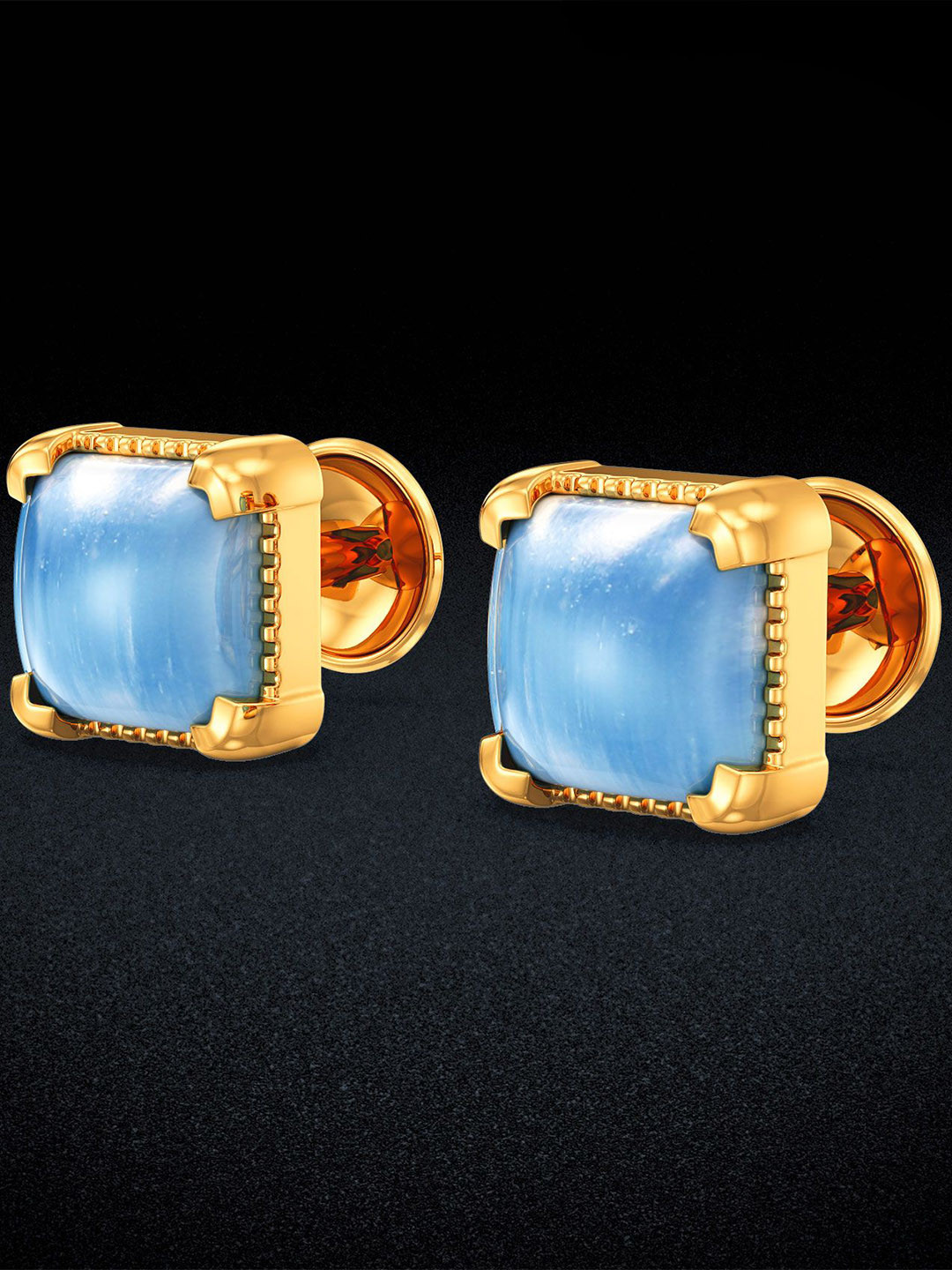 Joyalukkas Women 22KT Studs Earrings Square Gold