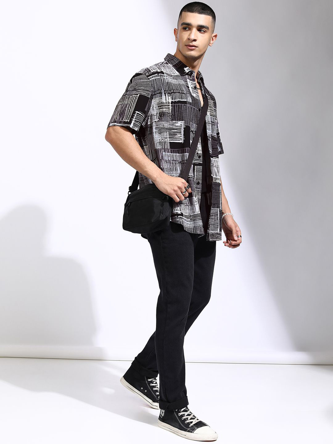 HIGHLANDER Men Printed Relaxed Shirt