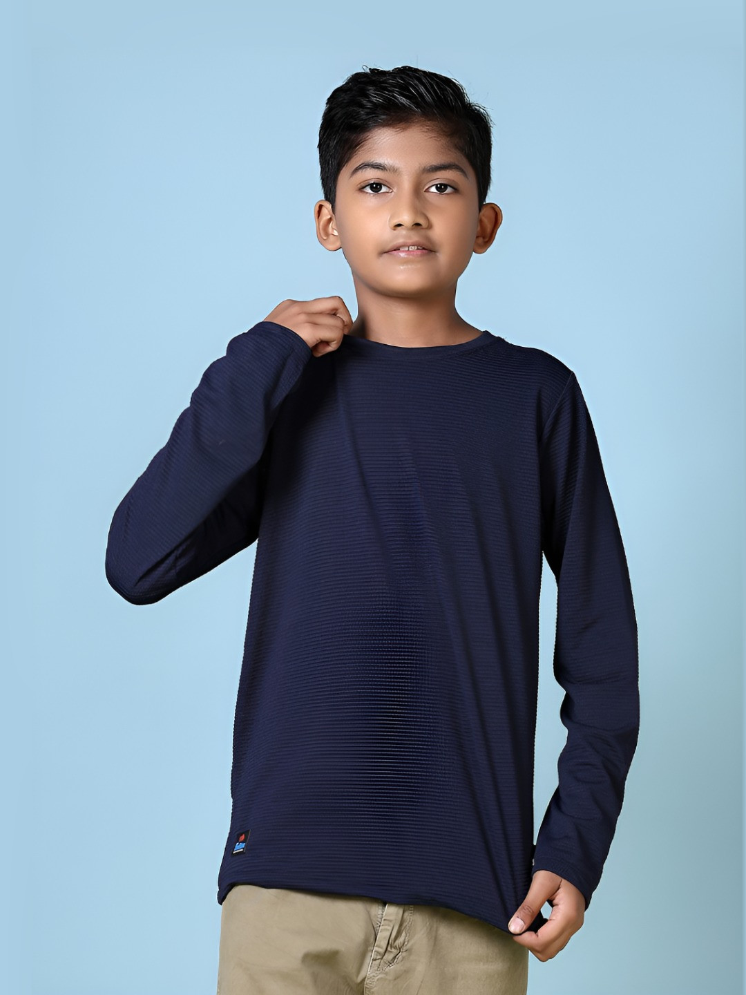 V-Mart Boys Solid Cotton T-shirt