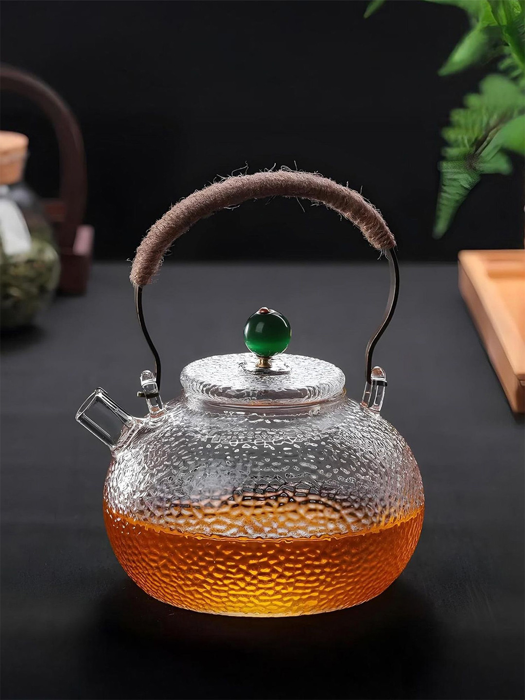 Ekhasa Transparent Borosilicate Glass Tea Kettle with Strainer-700ml