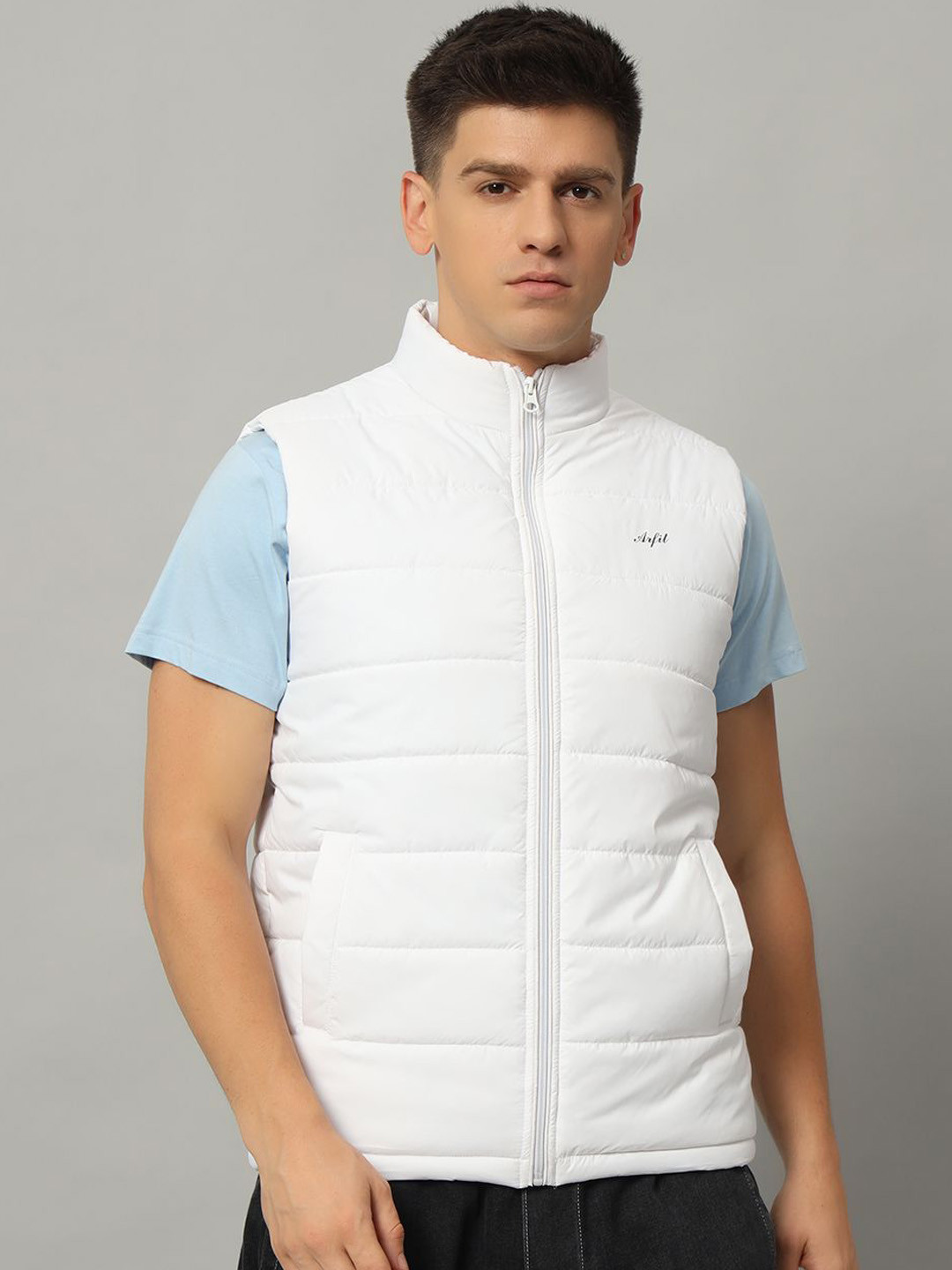 AR-FIT Men Polyester Lightweight Sleeveless Knitted Jacket