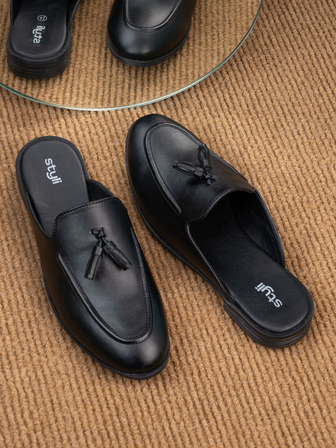 Styli Men Moscow Mules with Tassel Detail