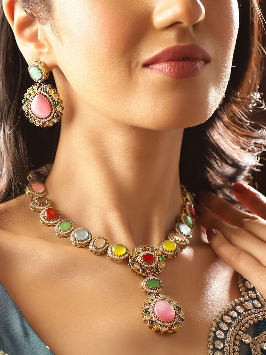 Priyaasi Gold-Plated Polki Style Stone-Studded Jewellery Set