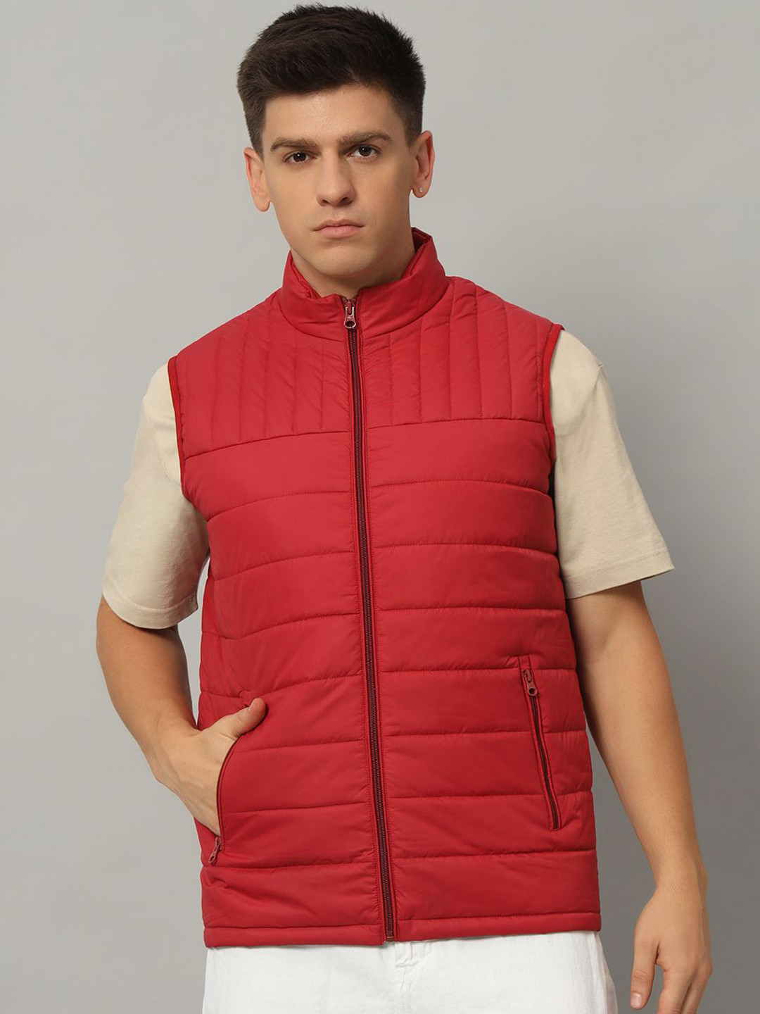 AR-FIT Men Lightweight Sleeveless Padded Jacket