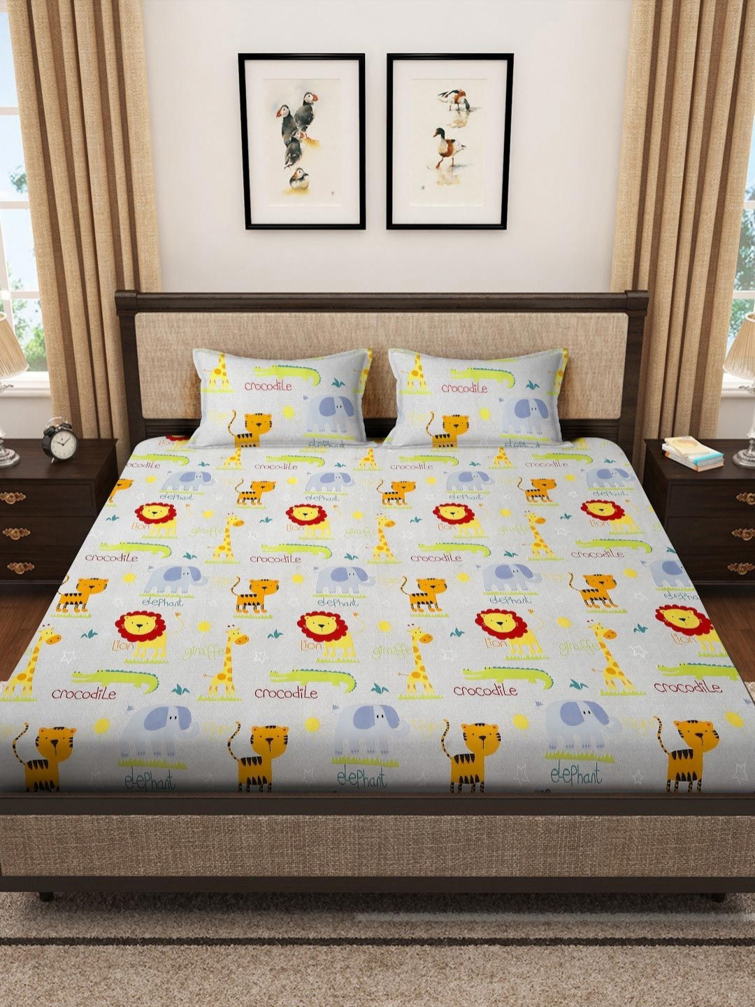LITTLE GINNIE Grey Graphic Cotton Breathable 144 TC Queen Bedsheet with 2 Pillow Covers-91.44 x 182 x 20.32 cm
