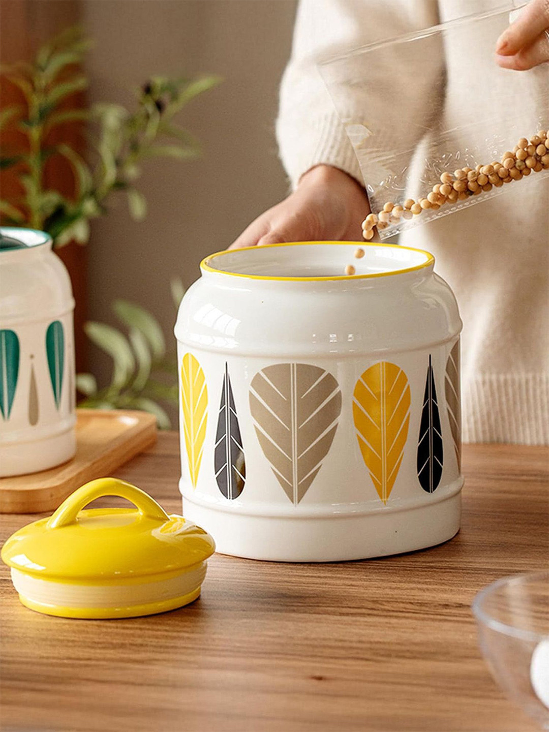 Ekhasa Yellow & White Multipurpose Ceramic Canister Jar With Lid - 2500ml