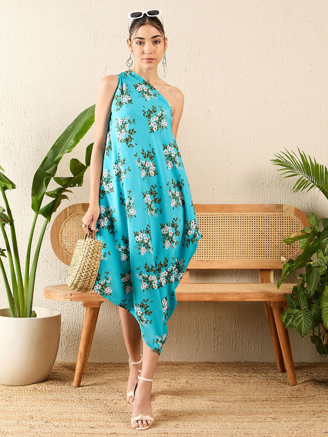 Uptownie Asymmetric One-Shoulder Crepe Dress