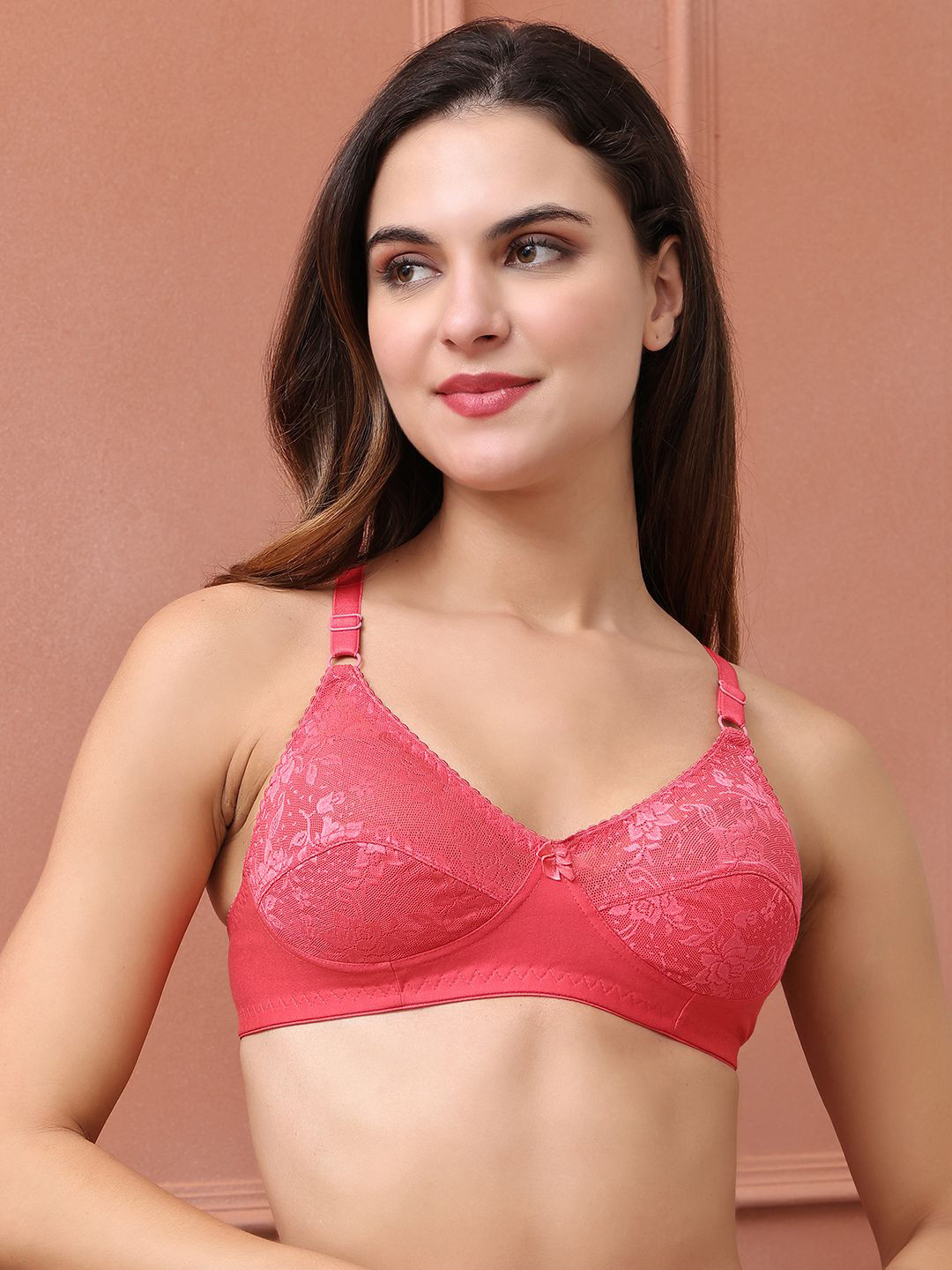 Claura Women Cut and Sew Floral Lace Full Coverage Bra