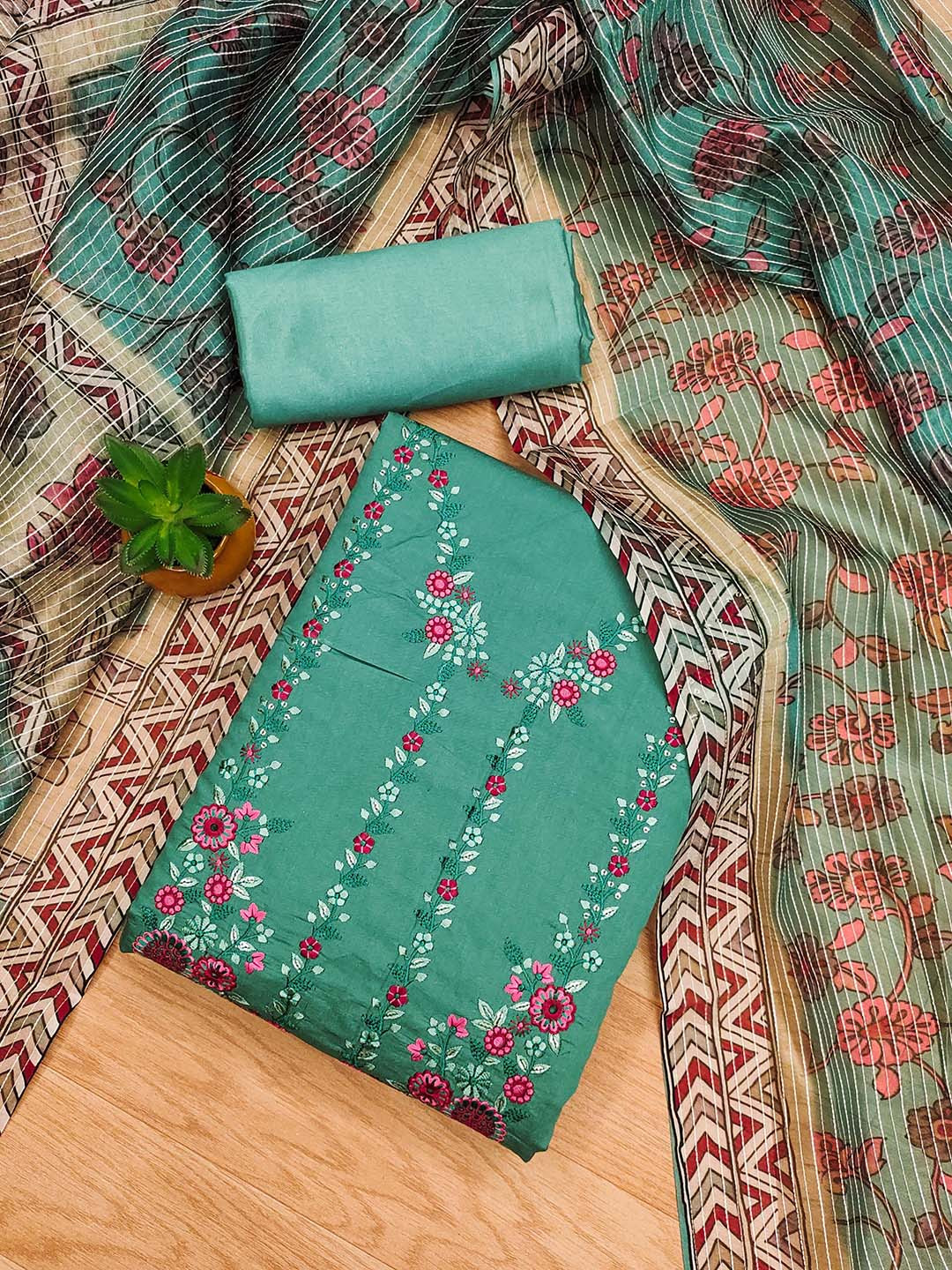 Maroosh Floral Embroidered Thread Work Roman Pv Chanderi Silk Unstitched Dress Material