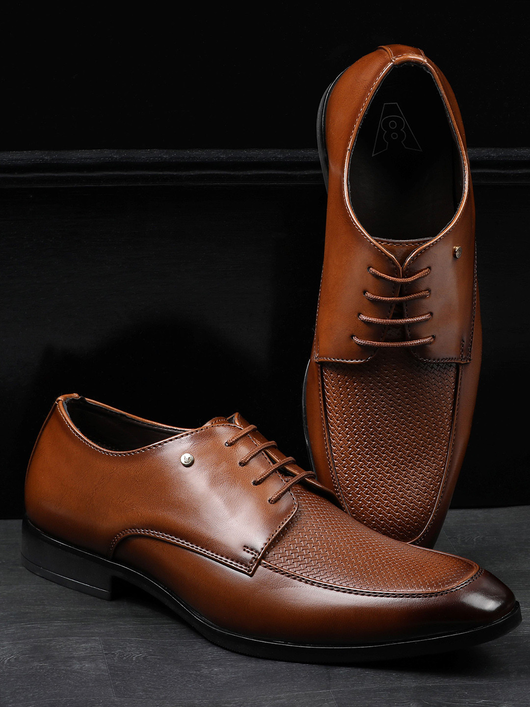 V8 by Ruosh Men Apron Toe Formal Derbys