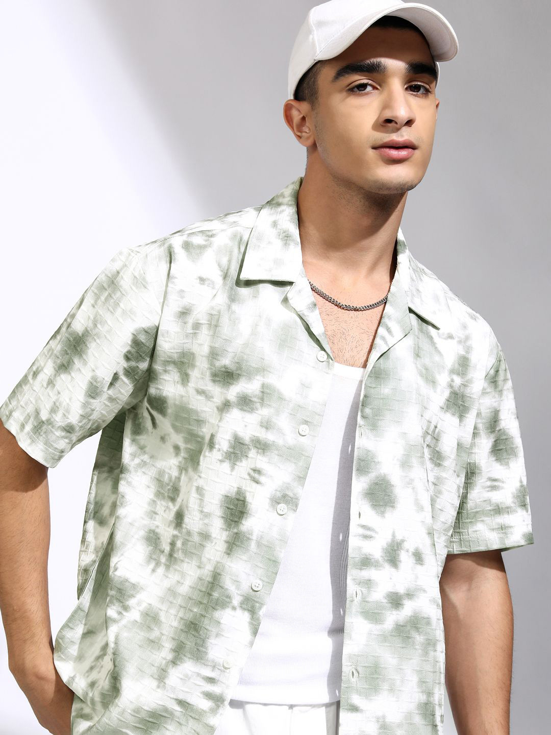 HIGHLANDER Men Popcorn Printed Cuban Collar Realxed Relaxed Fit Shirt